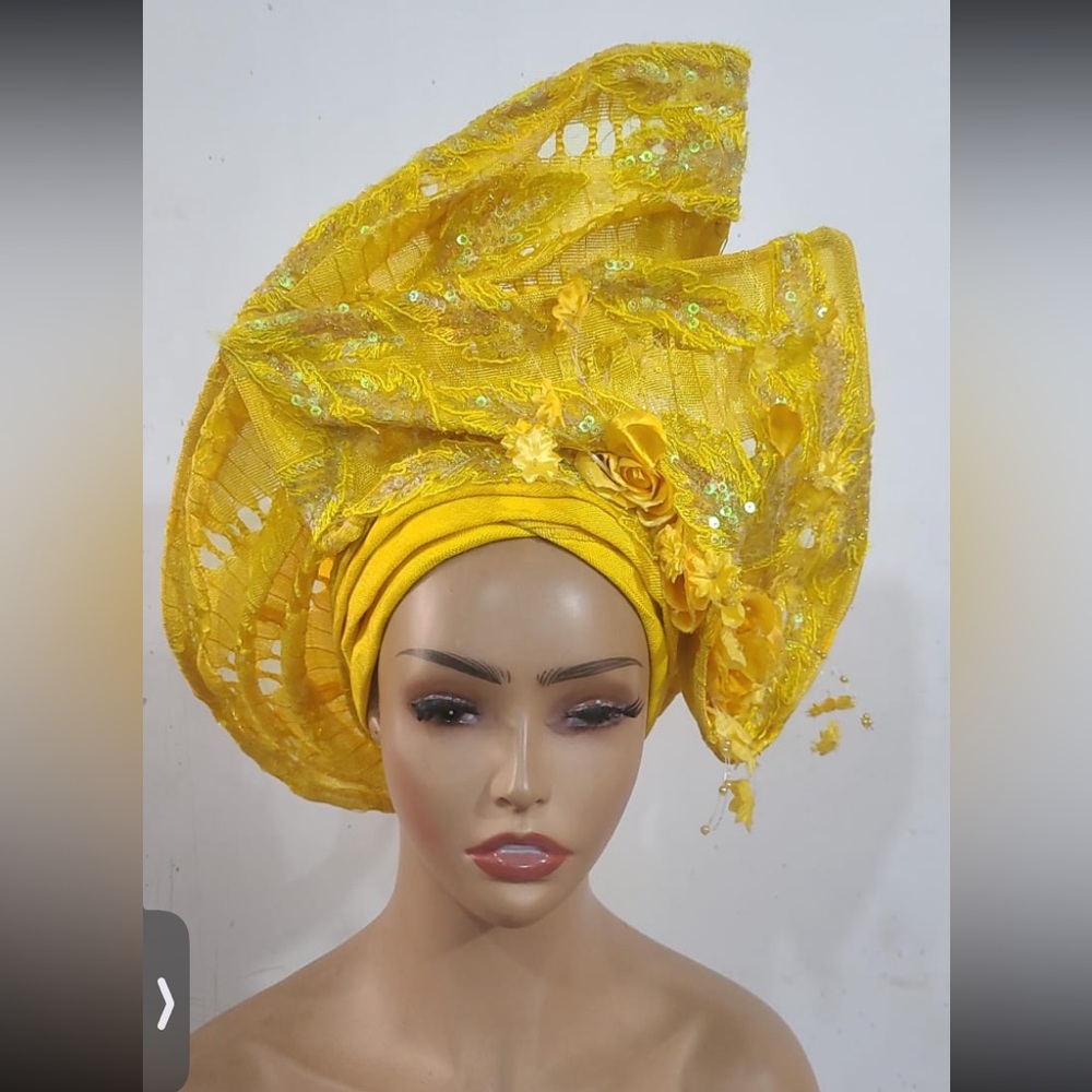 Vibrant Yellow Headwrap with Sequins

GEL 1 O326